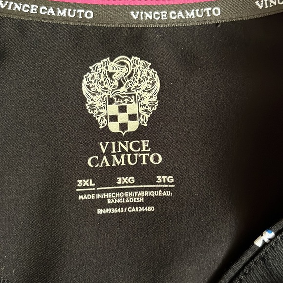 Scrub tops - Picture 3 of 9